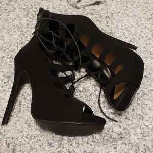 Fashion Nova heels